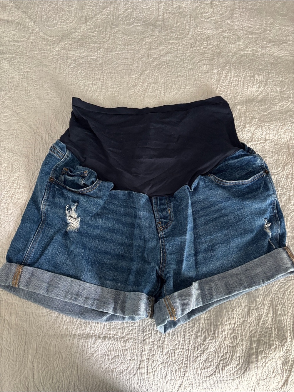 Old Navy Blue Denim Maternity Roll-Cuff Shorts with Black Panel